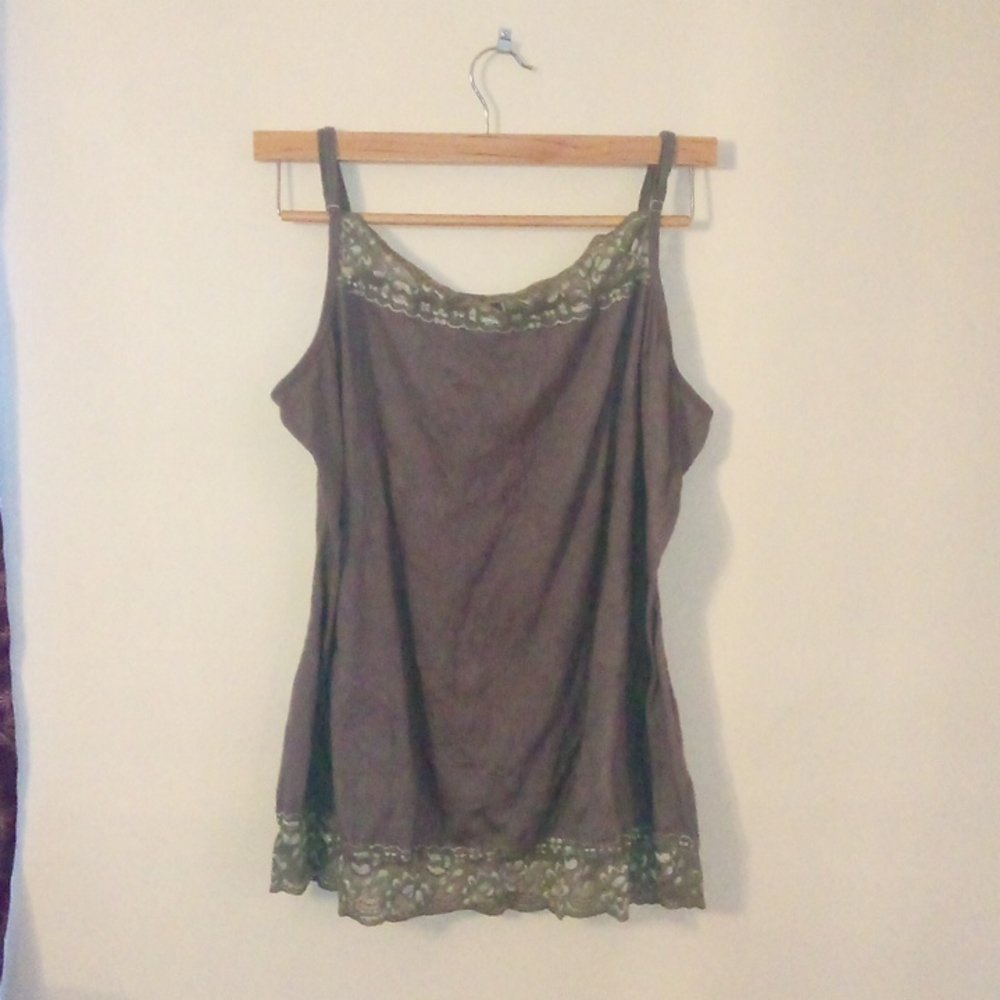 Maurices Plus Size Solid Lace Trim Crinkle Cami - Size 3